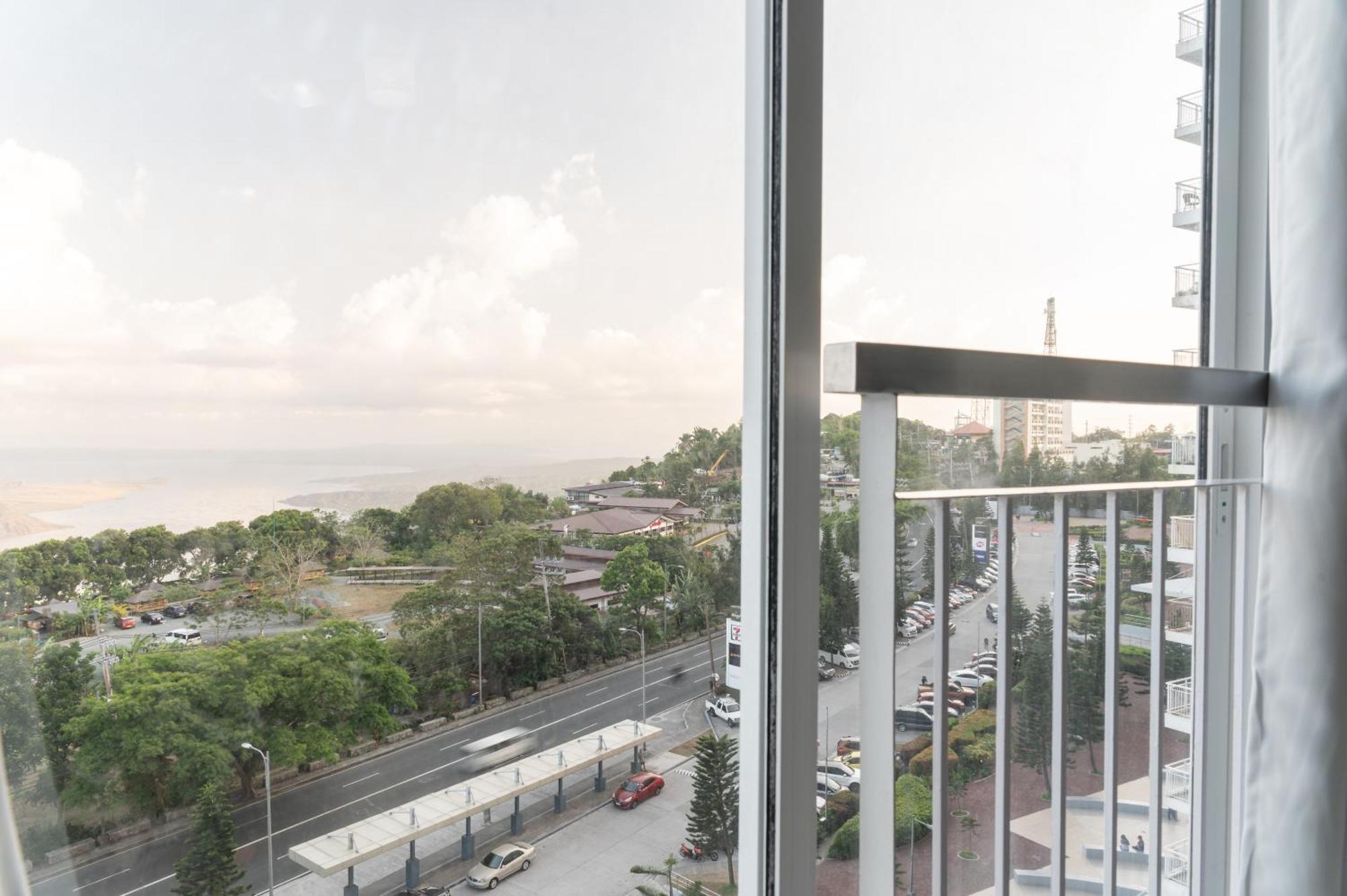Wind Residence 4 Tagaytay City Eksteriør billede